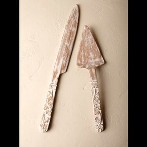 BHLDN Carved Wooden Cake Serving Set